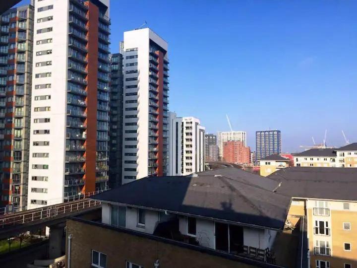 Room 1 Or 2 Ppl Near Excel, O2, Canary Wharf - London Exterior foto